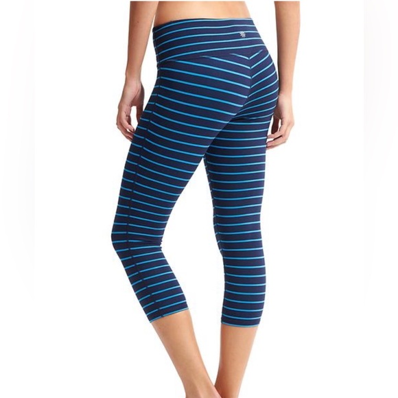 Athleta Pants - Athleta Chaturanga striped capri size M